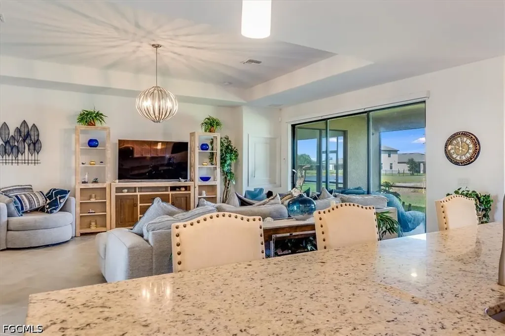 3335 Menores Way Fort Myers FL 33905
