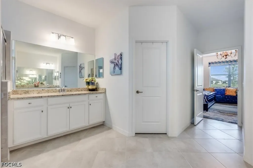 3335 Menores Way Fort Myers FL 33905