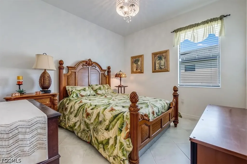 3335 Menores Way Fort Myers FL 33905