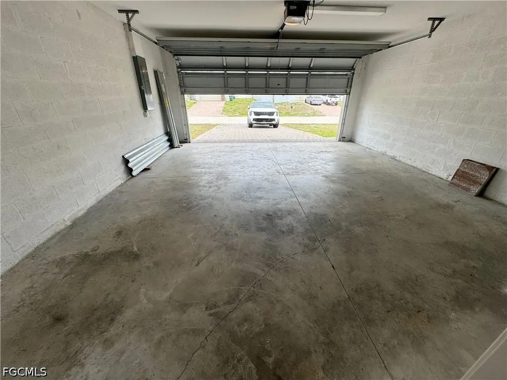 2536 NW 18th Place Cape Coral FL 33993