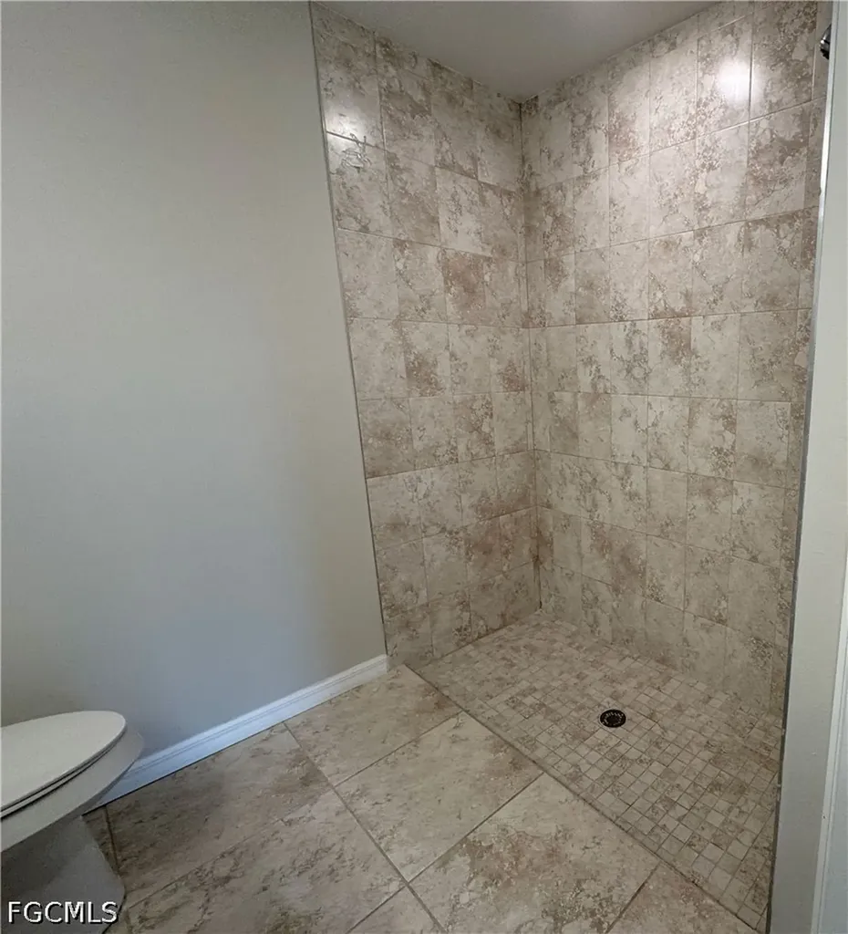 2536 NW 18th Place Cape Coral FL 33993