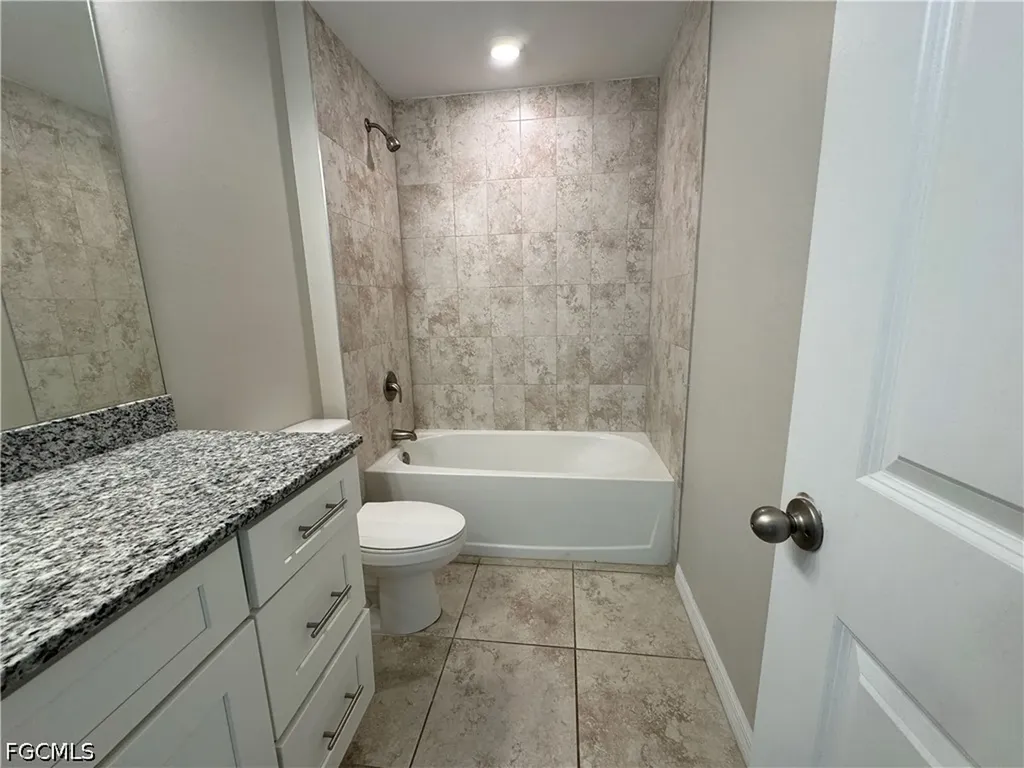 2536 NW 18th Place Cape Coral FL 33993