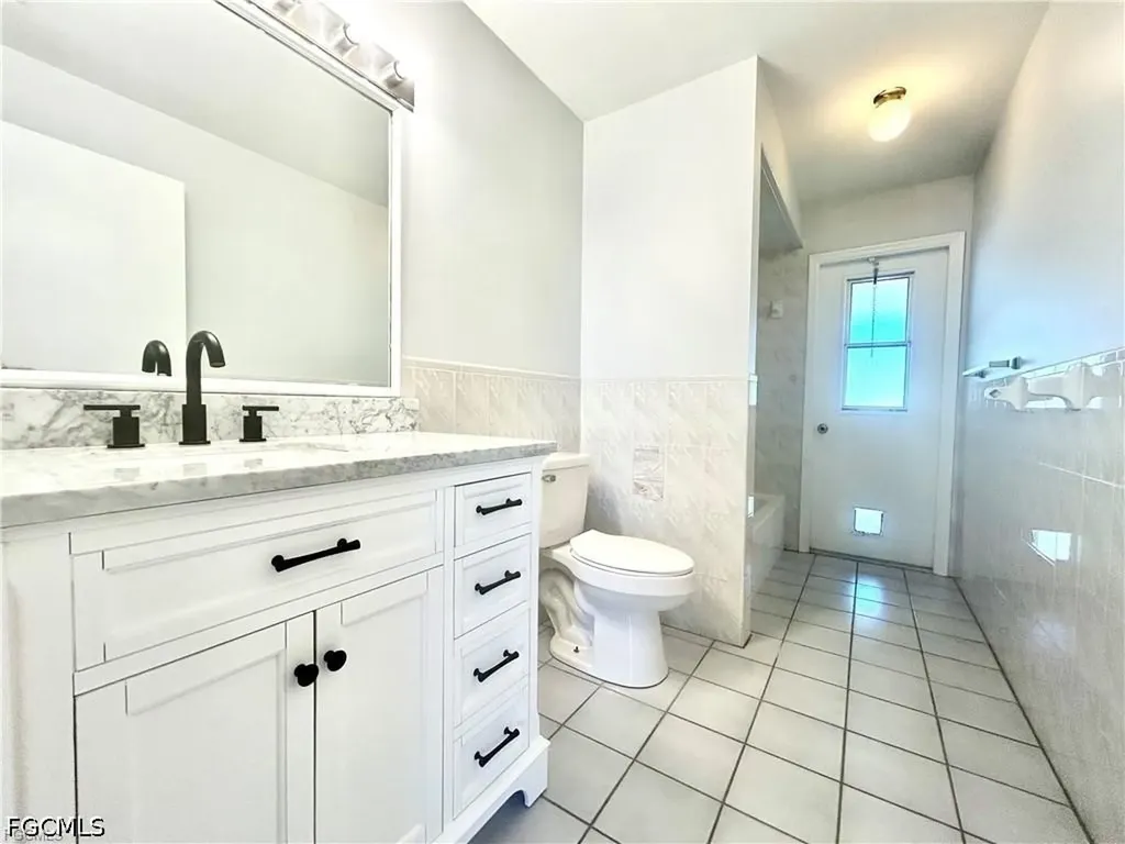1203 SW 34th Street Cape Coral FL 33914