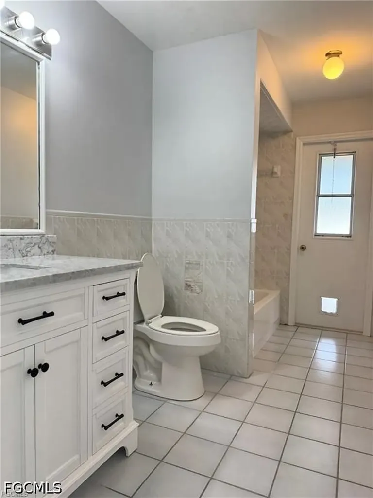1203 SW 34th Street Cape Coral FL 33914