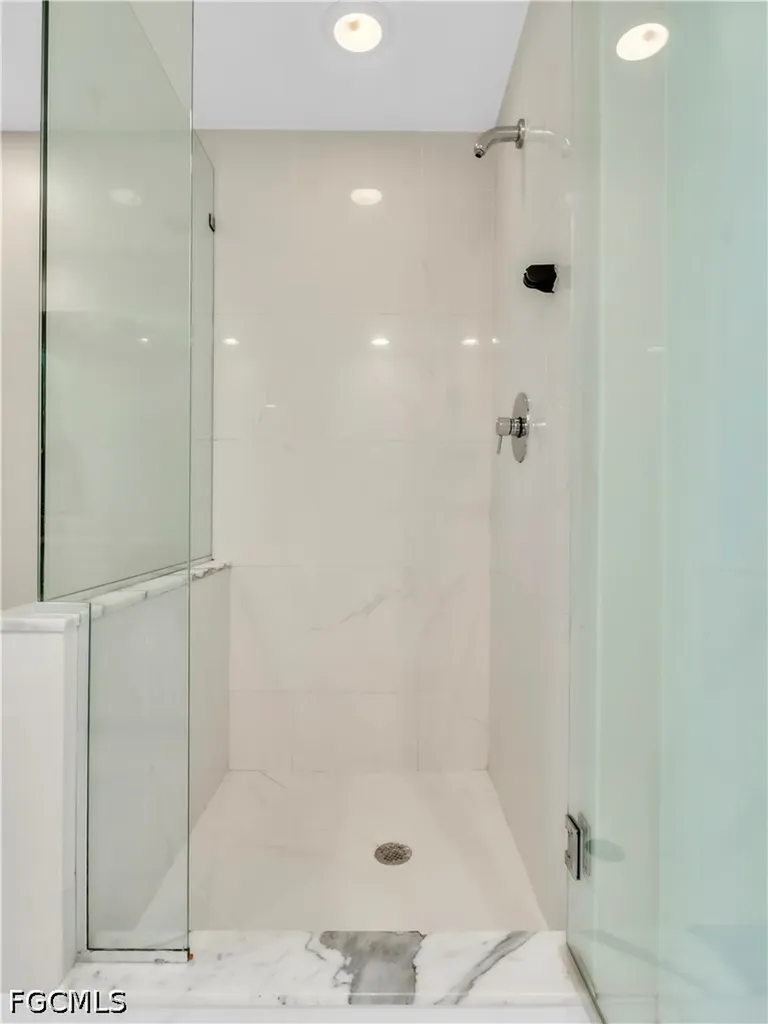 3000 Oasis Grand Boulevard Fort Myers FL 33916
