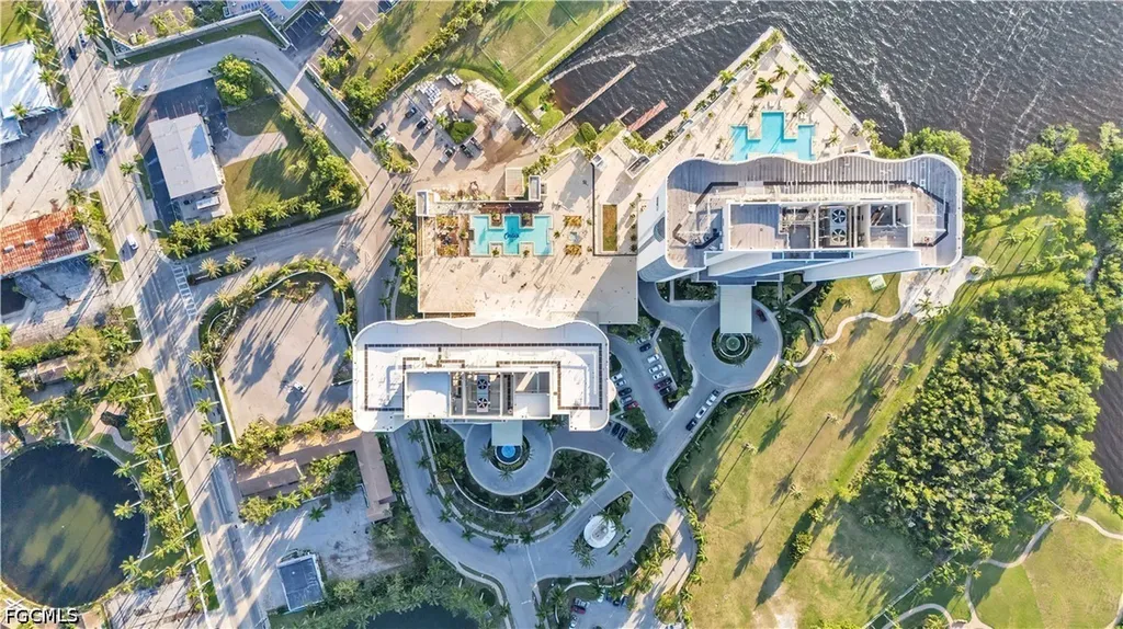 3000 Oasis Grand Boulevard Fort Myers FL 33916