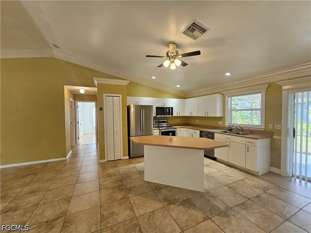 4621 30th Street SW Lehigh Acres FL 33973