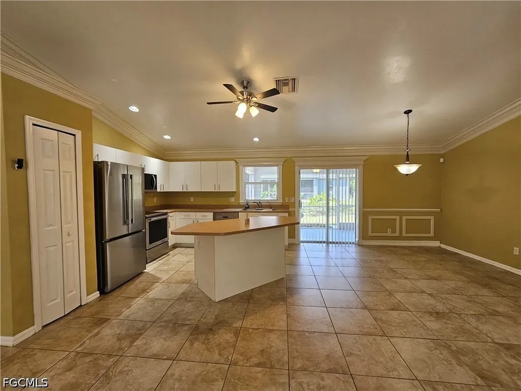 4621 30th Street SW Lehigh Acres FL 33973
