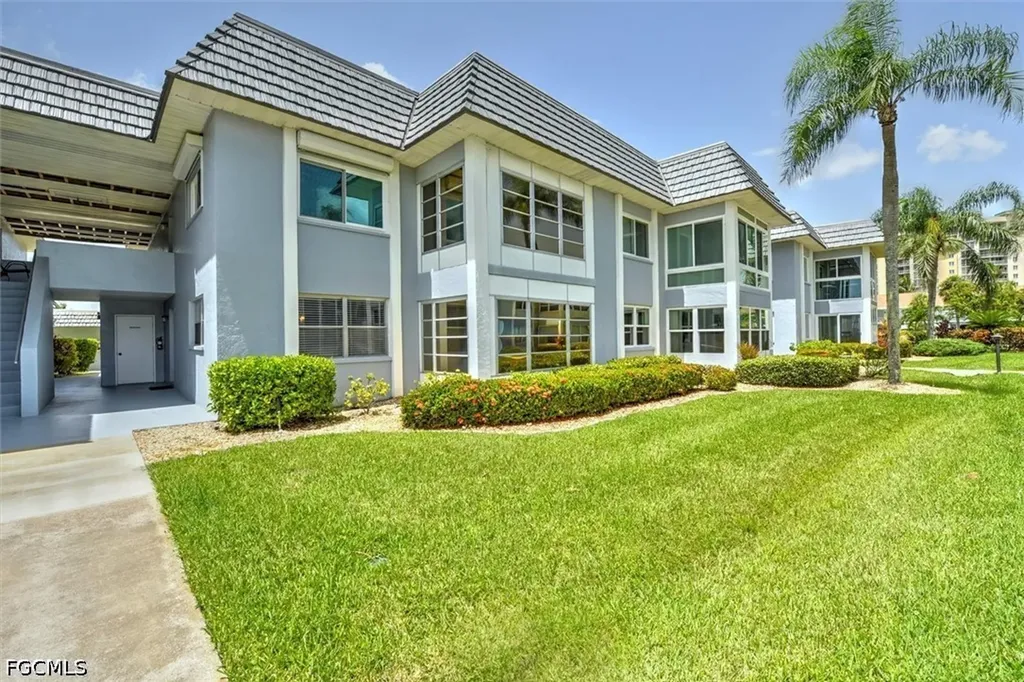 3384 N Key Drive North Fort Myers FL 33903