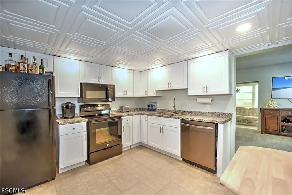 3384 N Key Drive North Fort Myers FL 33903