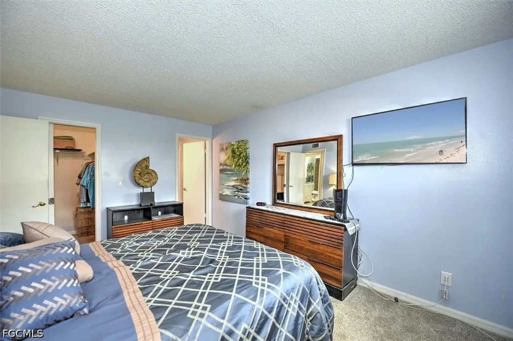 3384 N Key Drive North Fort Myers FL 33903