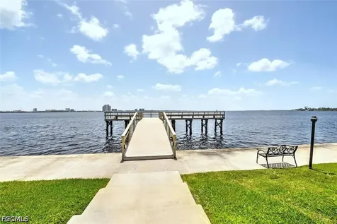 3384 N Key Drive North Fort Myers FL 33903