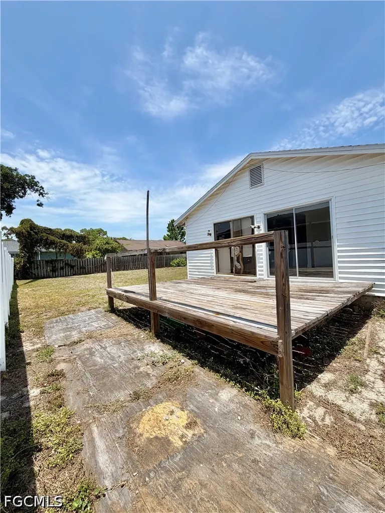18306 Hepatica Road Fort Myers FL 33967
