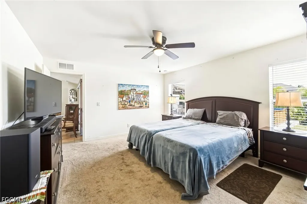3233 NW 21st Street Cape Coral FL 33993