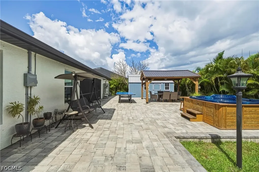 3233 NW 21st Street Cape Coral FL 33993