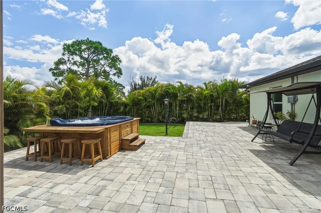 3233 NW 21st Street Cape Coral FL 33993