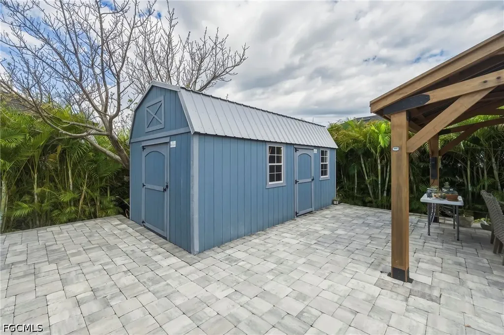 3233 NW 21st Street Cape Coral FL 33993