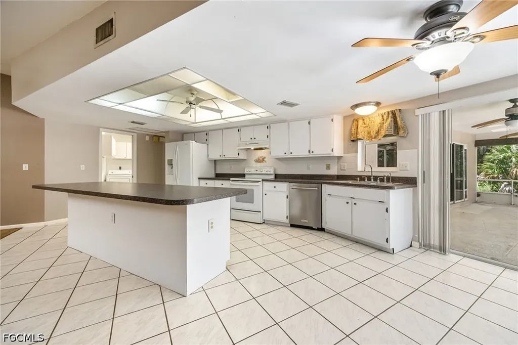 2411 Herzog Road Alva FL 33920