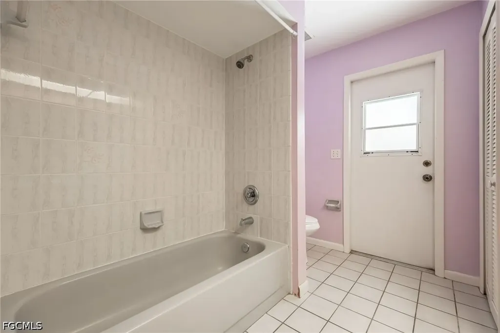 2411 Herzog Road Alva FL 33920