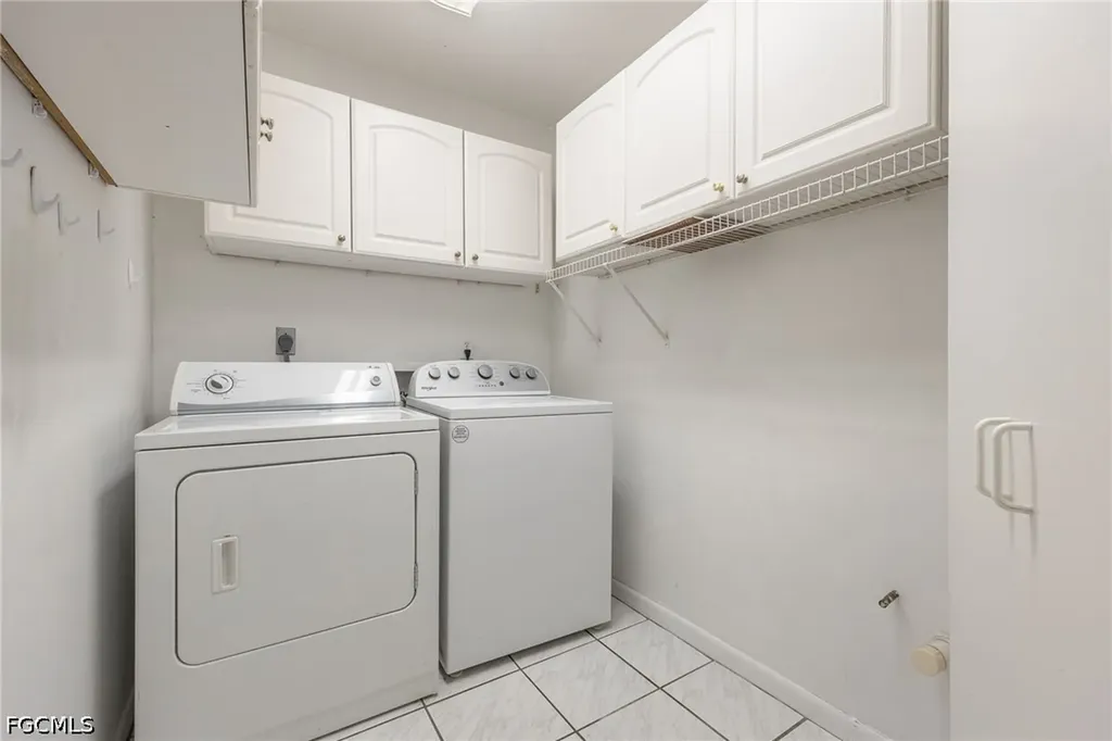 2411 Herzog Road Alva FL 33920
