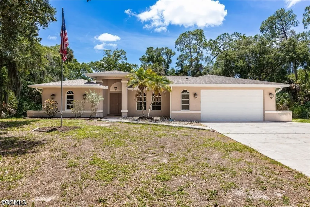 2411 Herzog Road Alva FL 33920
