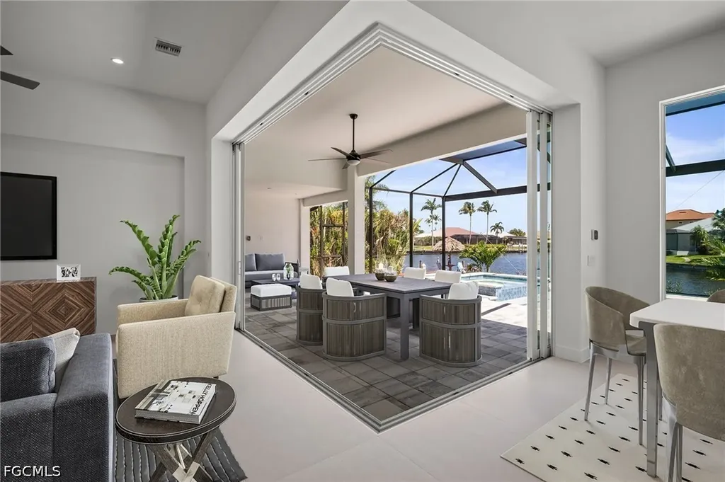 2304 SW 38th Terrace Cape Coral FL 33914