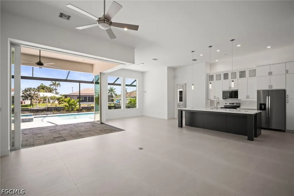 2304 SW 38th Terrace Cape Coral FL 33914