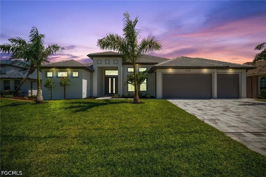 2304 SW 38th Terrace Cape Coral FL 33914