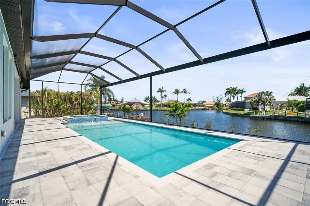 2304 SW 38th Terrace Cape Coral FL 33914