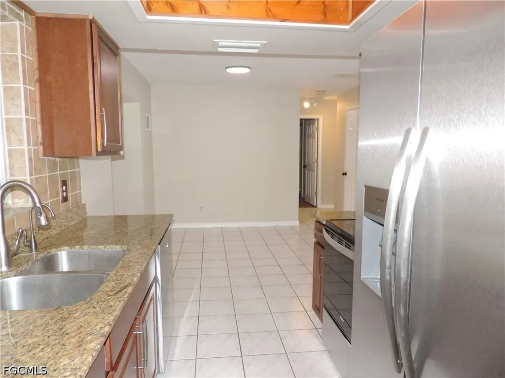 19000 Tampa Road S Fort Myers FL 33967