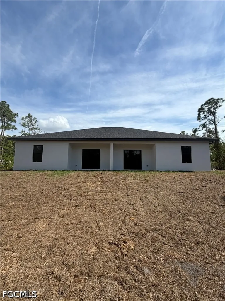609 E 12th Street Lehigh Acres FL 33972