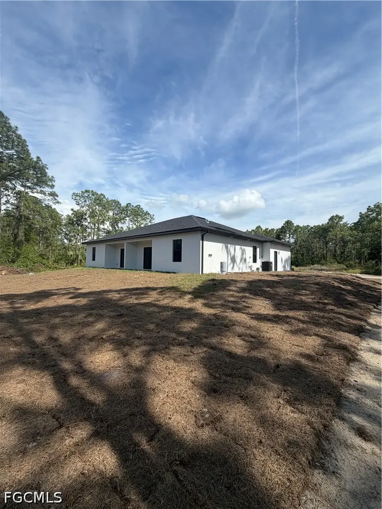 609 E 12th Street Lehigh Acres FL 33972