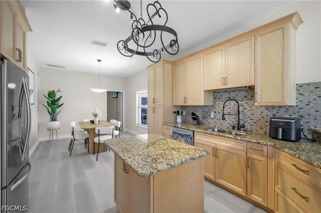2250 SW 20th Avenue Cape Coral FL 33991