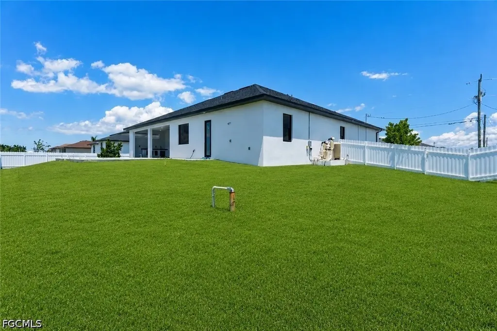4328 NW 32nd Lane Cape Coral FL 33993