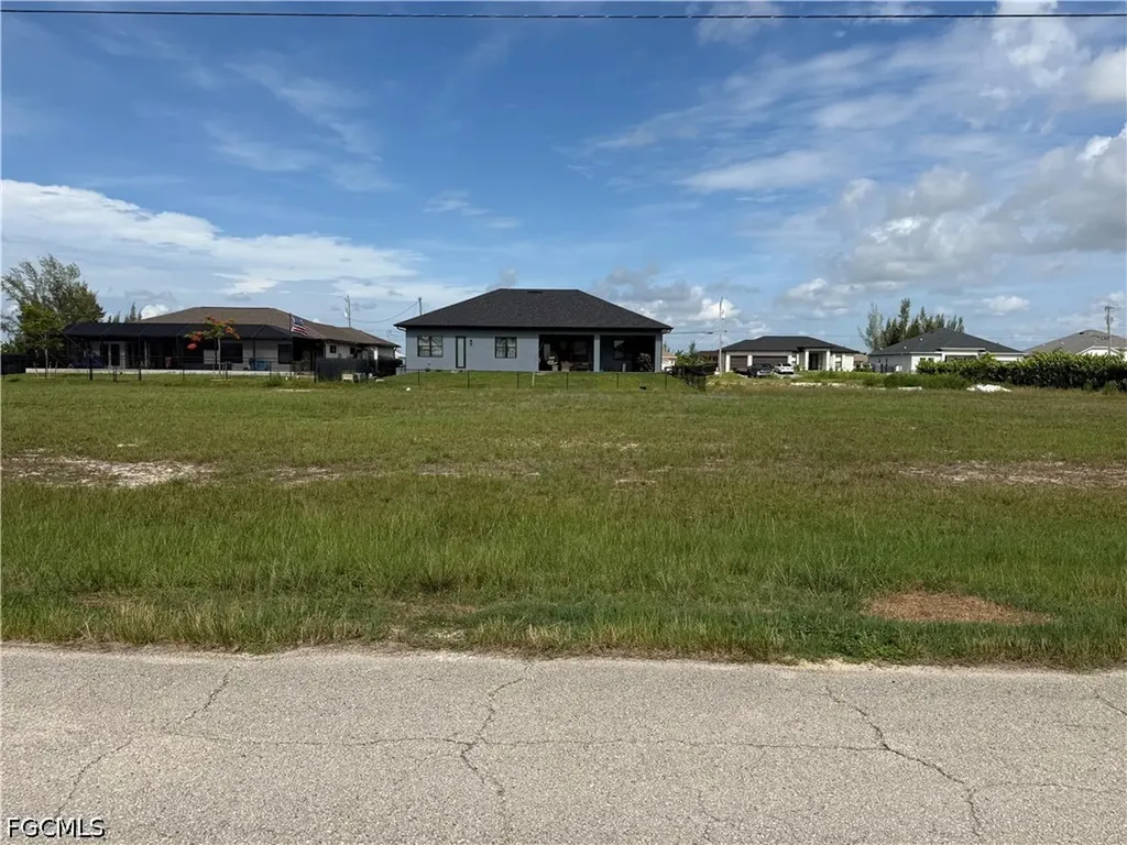2023 NW 41st Place Cape Coral FL 33993