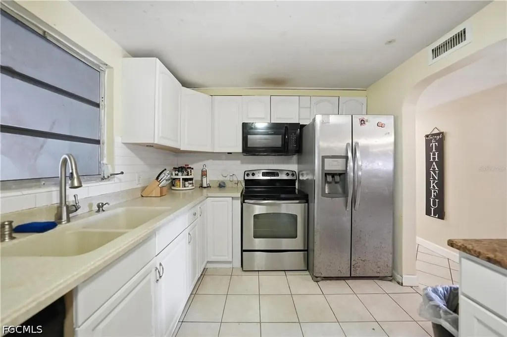 1201 Alabar Lane Cape Coral FL 33909