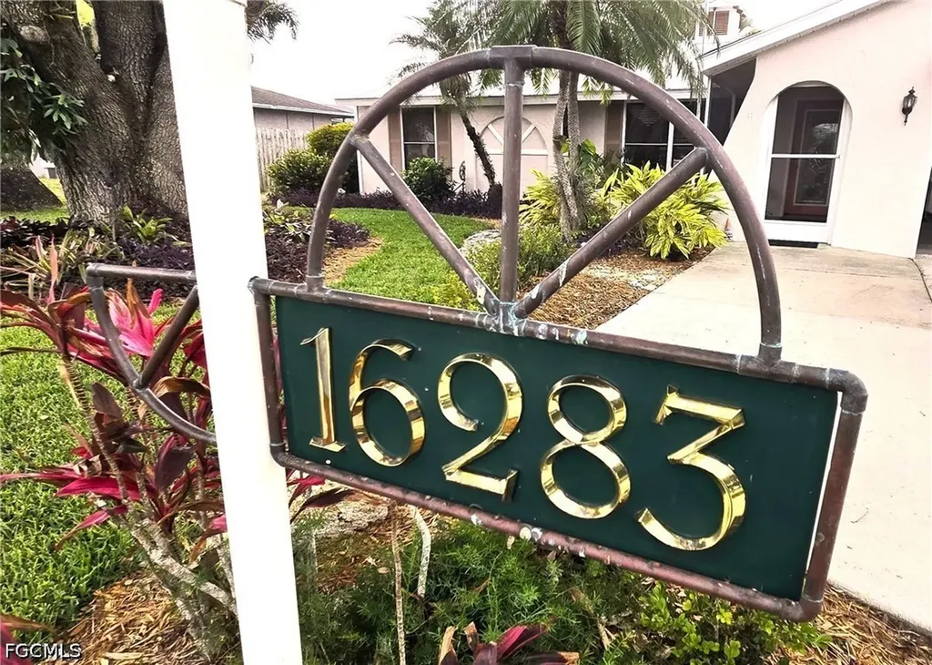 North Fort Myers FL 33917