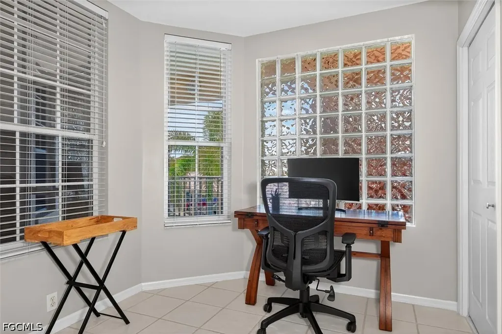 9190 Southmont Cove Fort Myers FL 33908