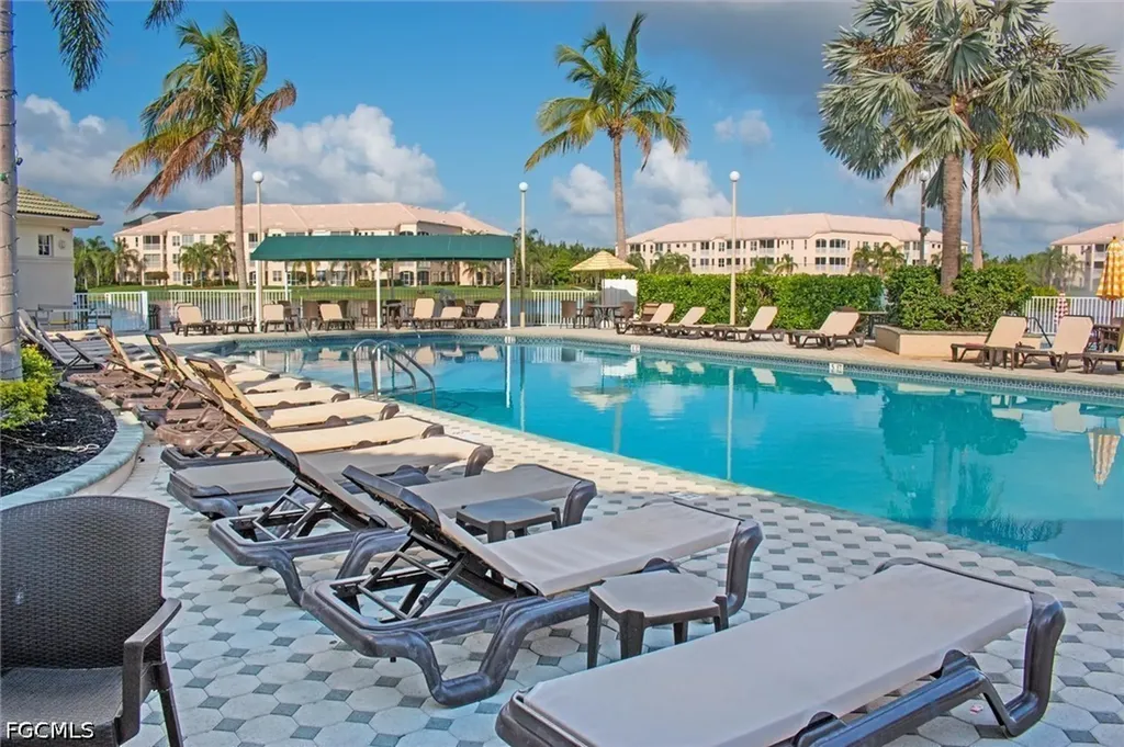 9190 Southmont Cove Fort Myers FL 33908