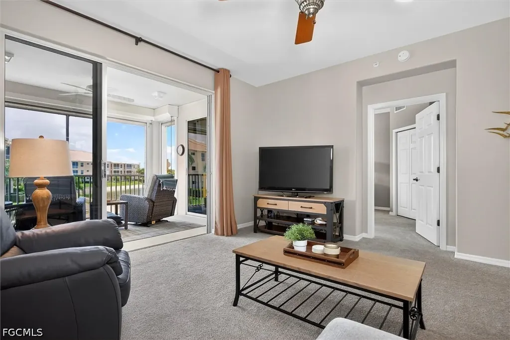 9190 Southmont Cove Fort Myers FL 33908