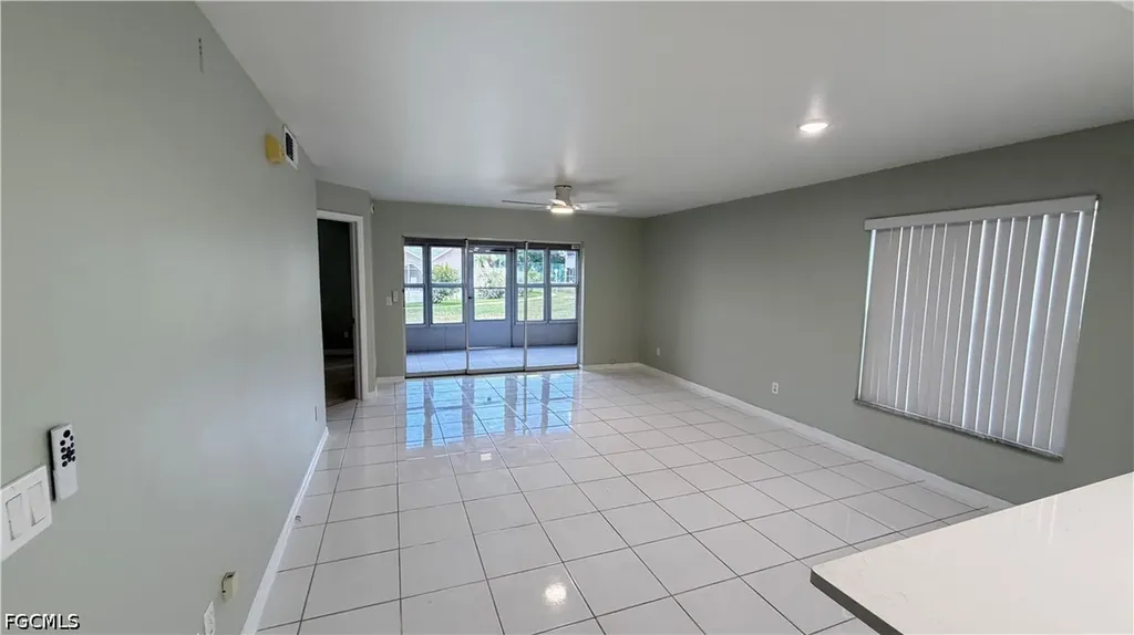 28 Cosmopolitan Drive Lehigh Acres FL 33936