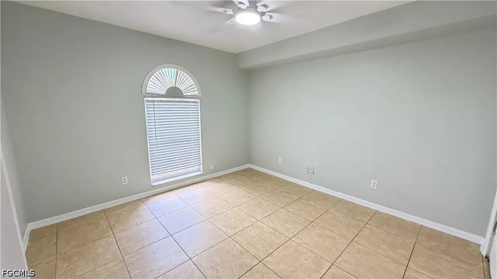28 Cosmopolitan Drive Lehigh Acres FL 33936
