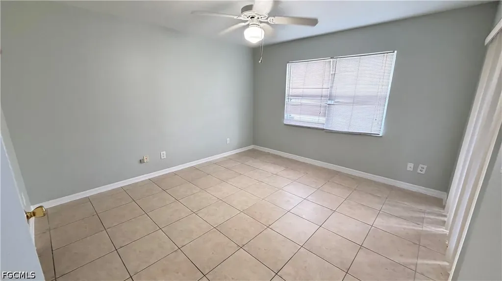 28 Cosmopolitan Drive Lehigh Acres FL 33936