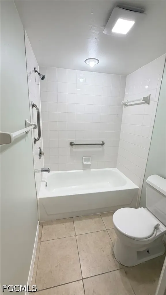 28 Cosmopolitan Drive Lehigh Acres FL 33936
