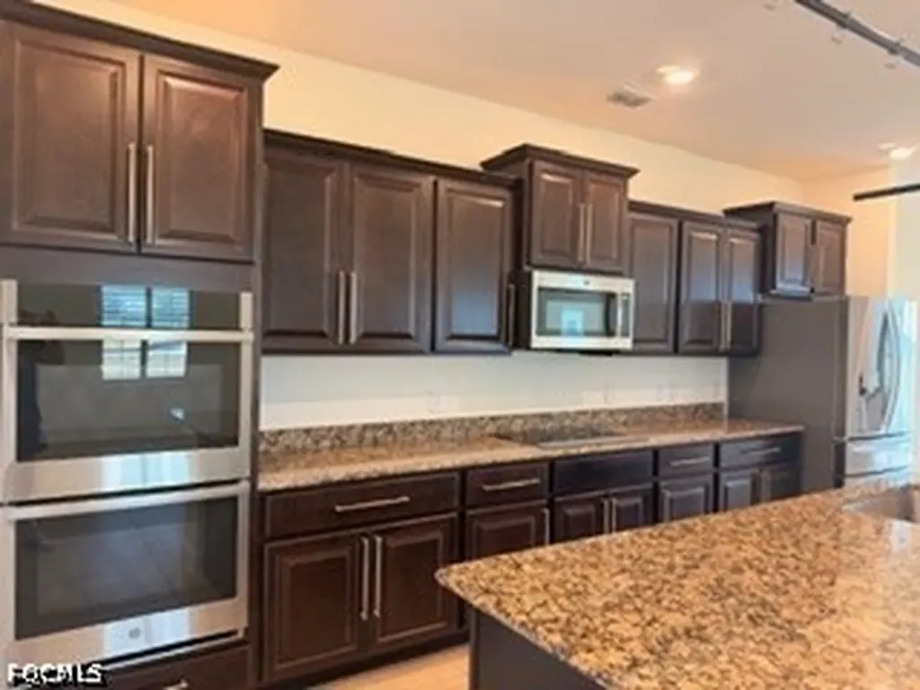 3731 NW 44th Place Cape Coral FL 33993