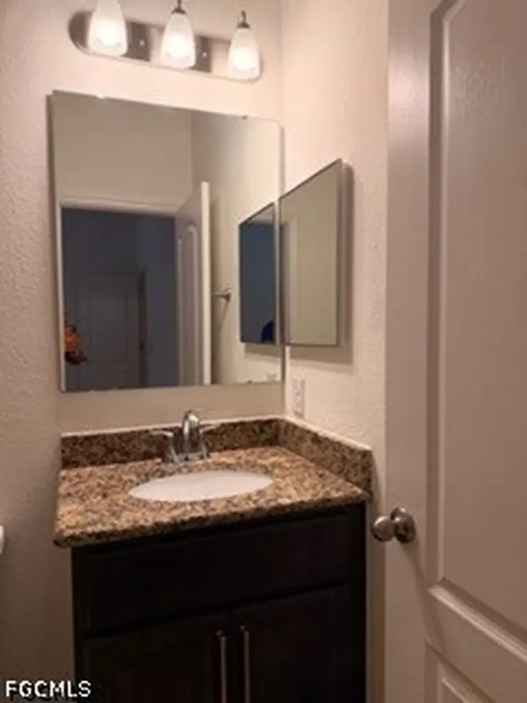 3731 NW 44th Place Cape Coral FL 33993