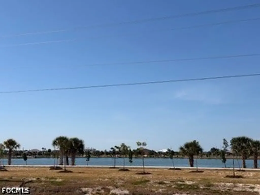 3731 NW 44th Place Cape Coral FL 33993
