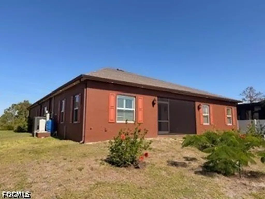 3731 NW 44th Place Cape Coral FL 33993