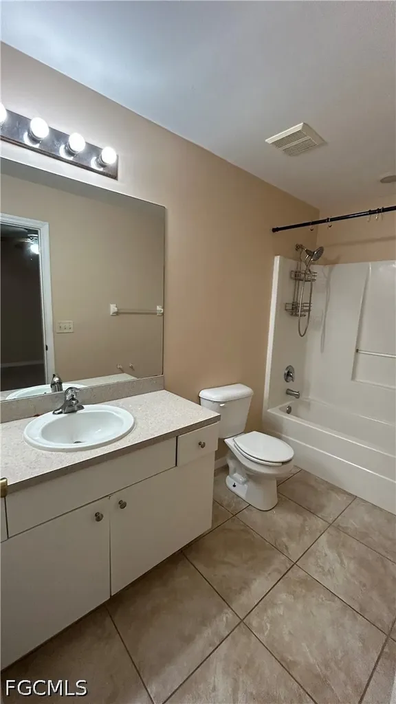 3902 23rd Street SW Lehigh Acres FL 33976