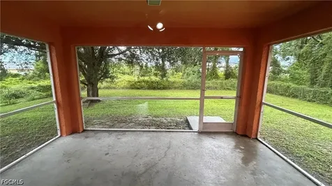 3902 23RD Street SW Lehigh Acres FL 33976